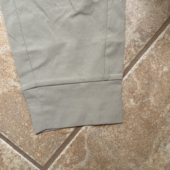 Athleta Trekkie north jogger - Picture 2 of 7